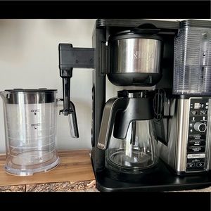 Ninja Specialty Coffee Maker with Fold Away Frother